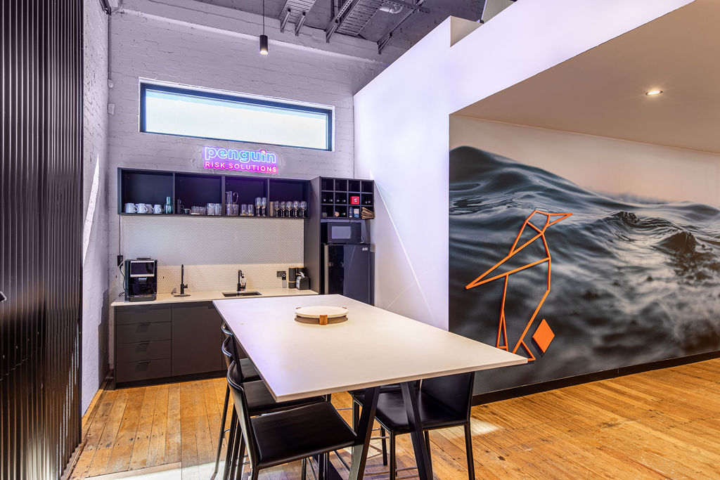 Phlow - Penguin Office Project