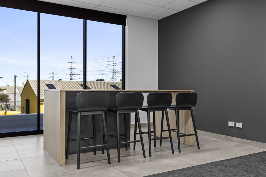 Phlow - General Cranes Project